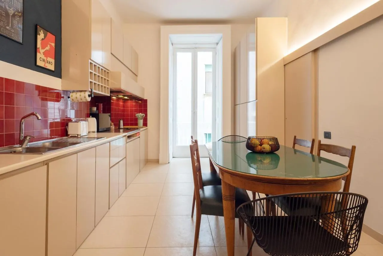 Modern Hospitality Naples Exclusive Stay 0*,